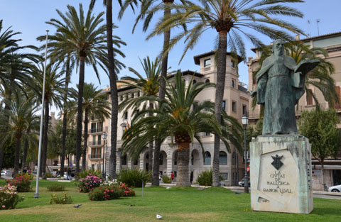 Der Philosoph und Dichter Ramon Llull Ramon Llull, der Katalane von Mallorca